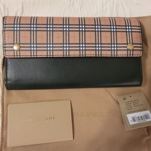 Burberry Harris Continental Wallet